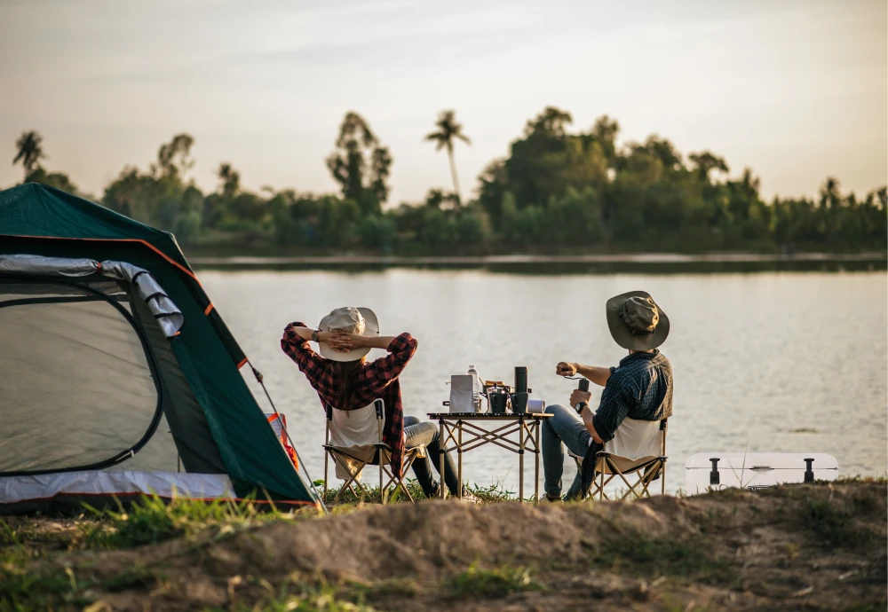 keeping guests cool at outdoor party