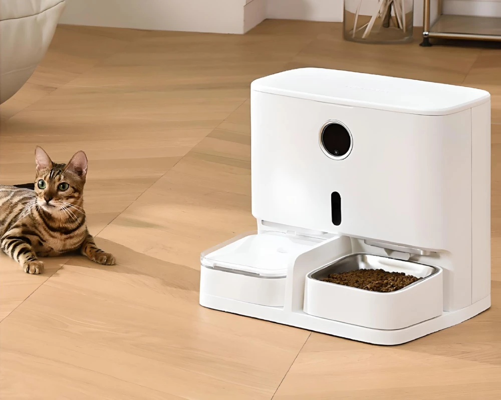 automatic pet feeder